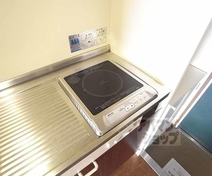 【エリーフラッツ西京極】間取