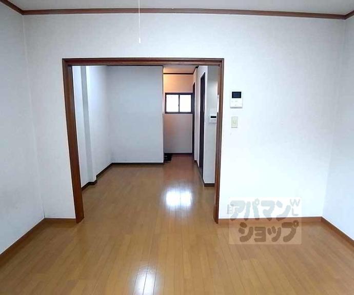 【サンシャインシルク嵯峨】間取