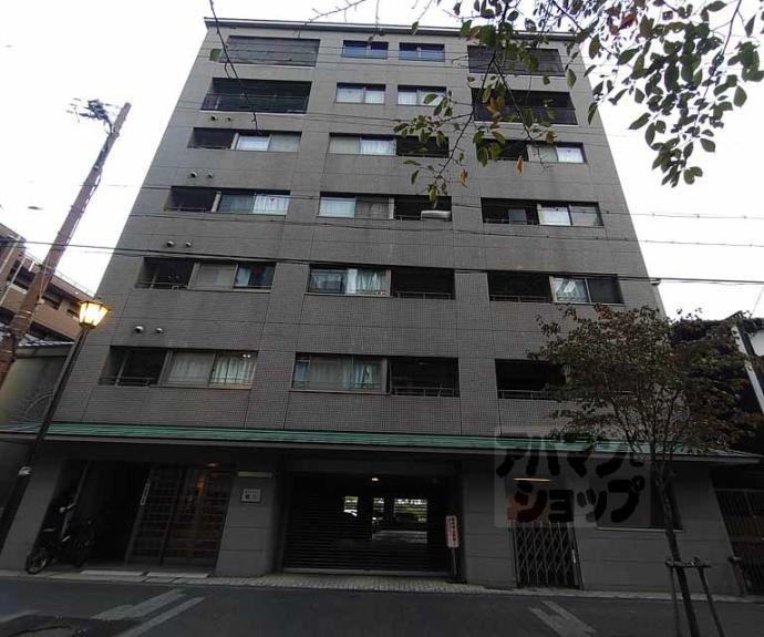 【ルミエール・ド・鴨川】間取