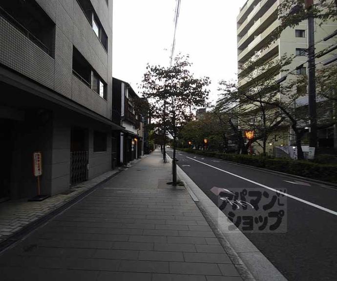 【ルミエール・ド・鴨川】間取