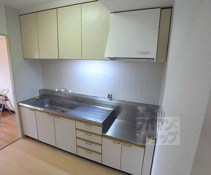 【ルミエール・ド・鴨川】間取