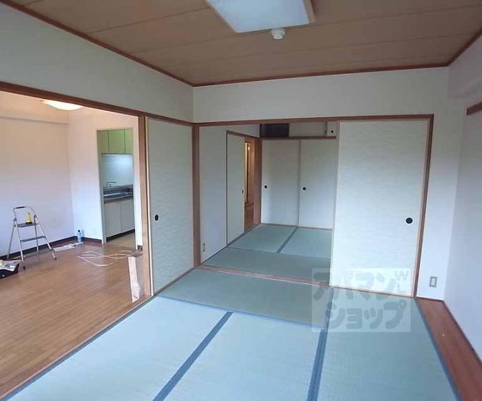 【ルミエール・ド・鴨川】間取