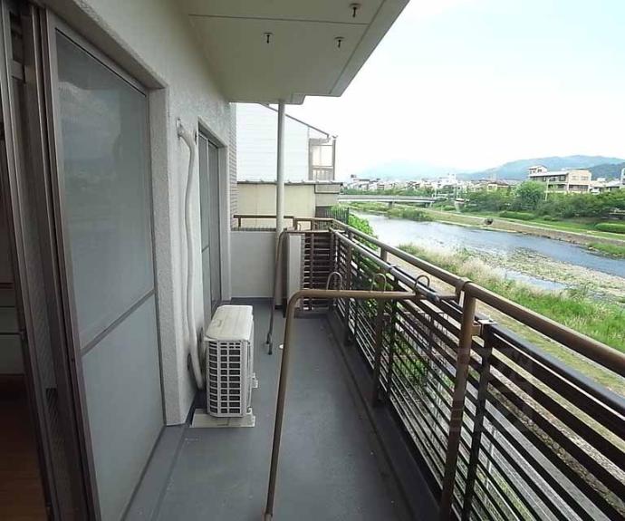 【ルミエール・ド・鴨川】間取