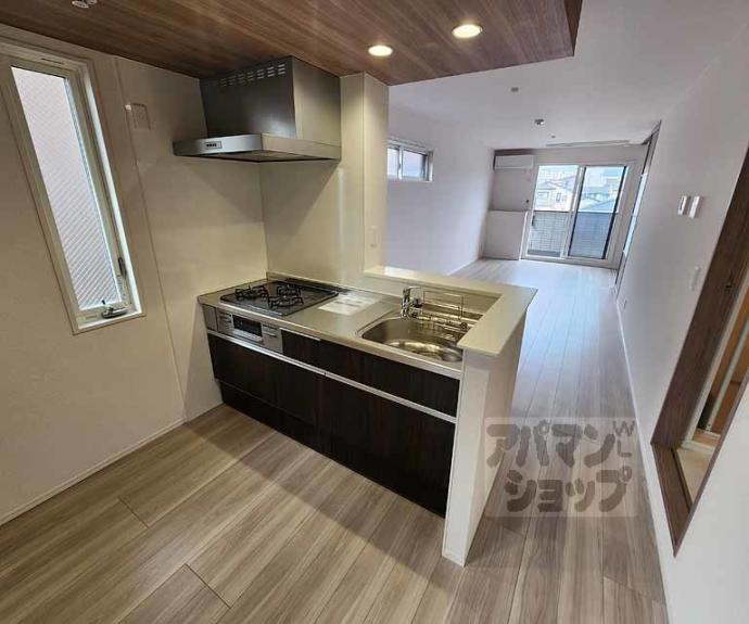 【Ｄ－ＲＯＯＭ西院小米町】間取