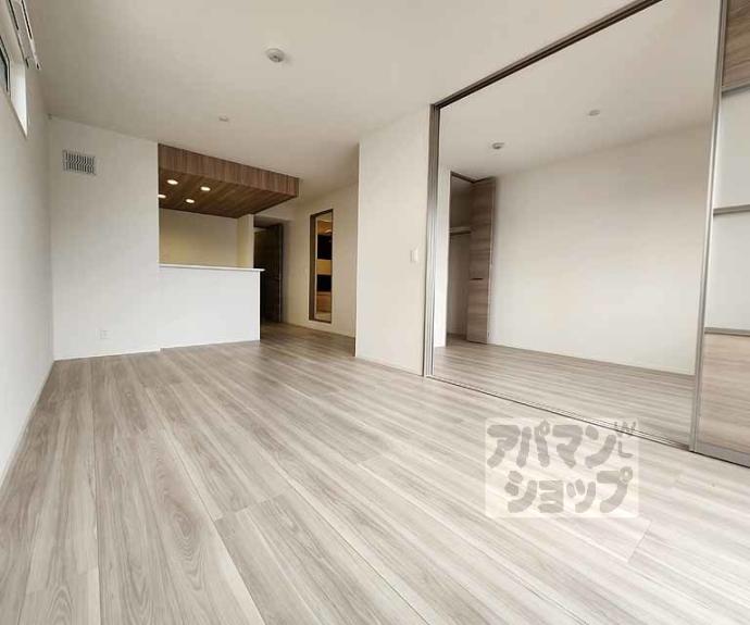 【Ｄ－ＲＯＯＭ西院小米町】間取