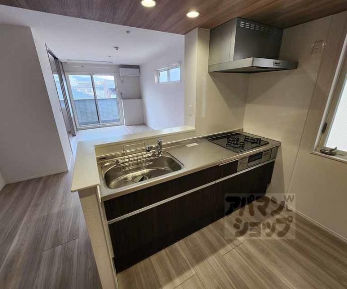 【Ｄ－ＲＯＯＭ西院小米町】間取