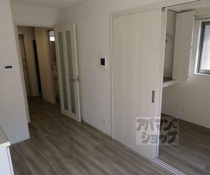 【Ｌｉｖｅ　Ｆｌａｔ京都西院】