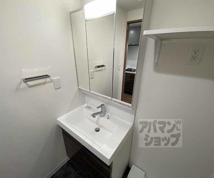 【ベラジオ雅び京都西院Ⅱ】間取