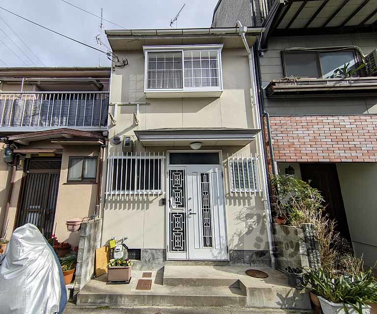 こじんまりした木の家