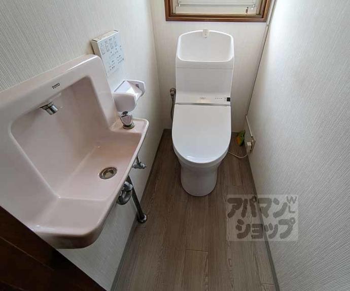 【こじんまりした木の家】間取