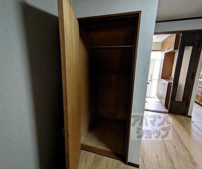 【こじんまりした木の家】間取