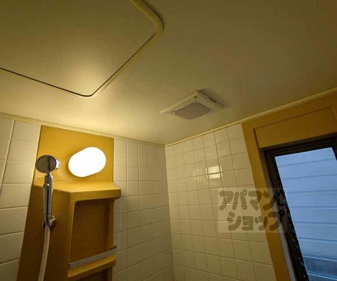 【こじんまりした木の家】間取