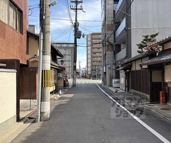 【SILK HOUSEとなみ 3号館】間取