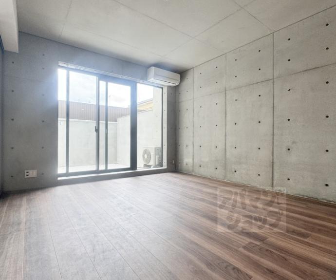 【ＳＩＬＫ　ＨＯＵＳＥとなみ　３号館】間取