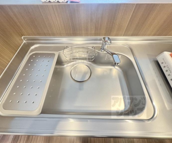 【ＳＩＬＫ　ＨＯＵＳＥとなみ　３号館】間取