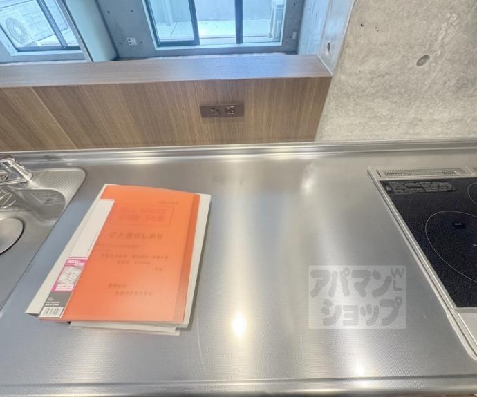 【ＳＩＬＫ　ＨＯＵＳＥとなみ　３号館】間取