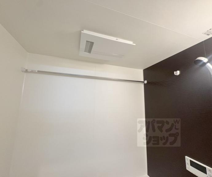 【ＳＩＬＫ　ＨＯＵＳＥとなみ　３号館】間取