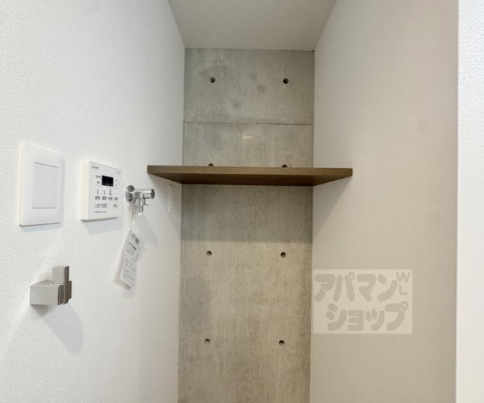 【ＳＩＬＫ　ＨＯＵＳＥとなみ　３号館】間取