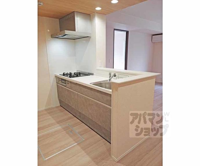 【ハイダウェイ両替町】間取