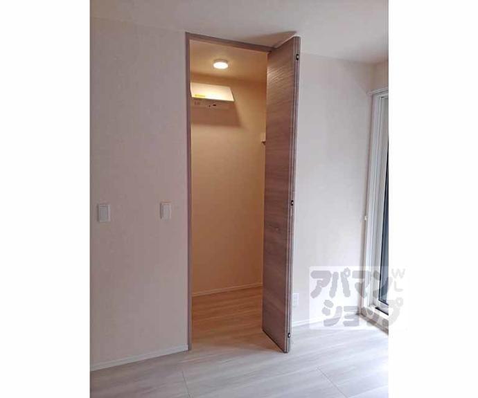 【ハイダウェイ両替町】間取