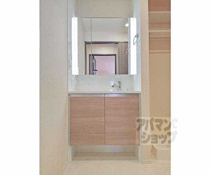 【ハイダウェイ両替町】間取