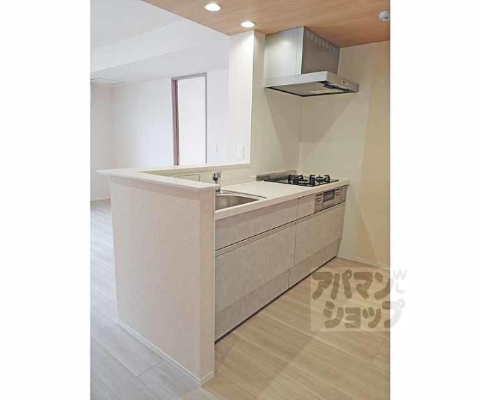 【ハイダウェイ両替町】間取