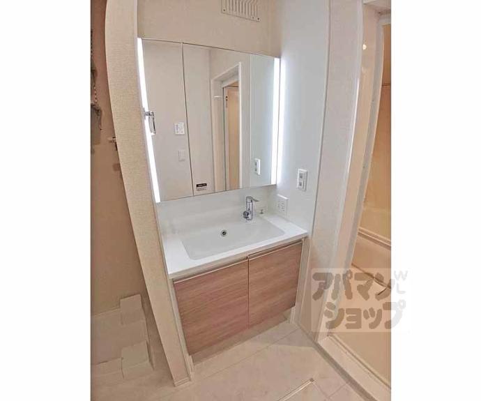 【ハイダウェイ両替町】間取