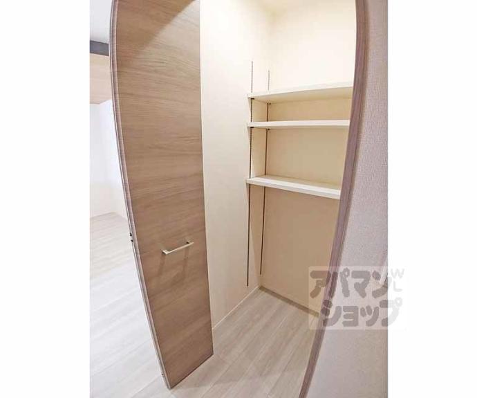 【ハイダウェイ両替町】間取