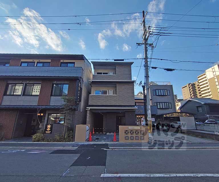 Ｃｏｍｆｙ　Ｃｏｕｒｔ　五条西洞院