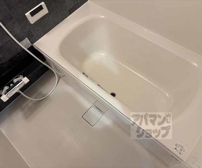 【GRAMM桂北滝川 B棟】間取