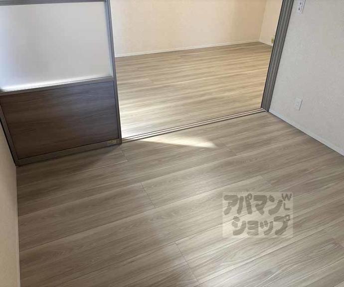 【GRAMM桂北滝川 B棟】間取