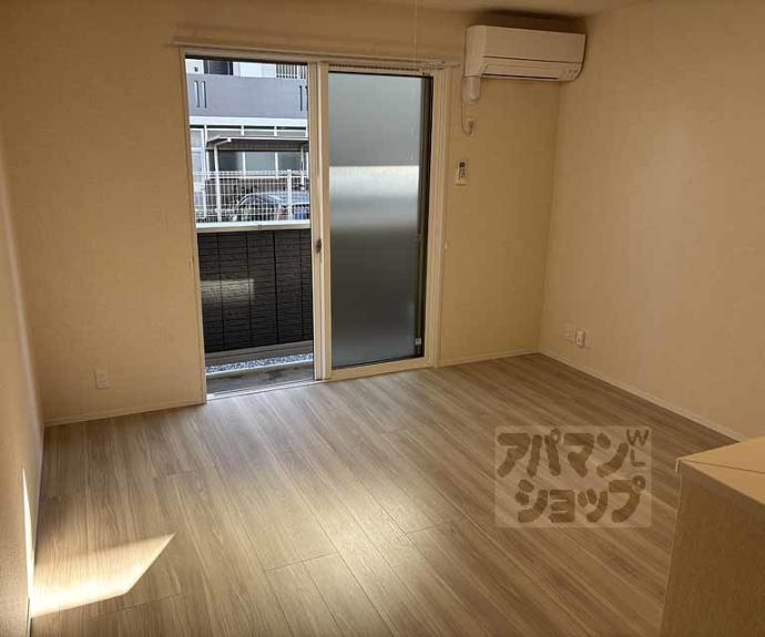 【GRAMM桂北滝川 B棟】間取