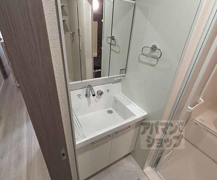 【GRAMM桂北滝川 B棟】間取