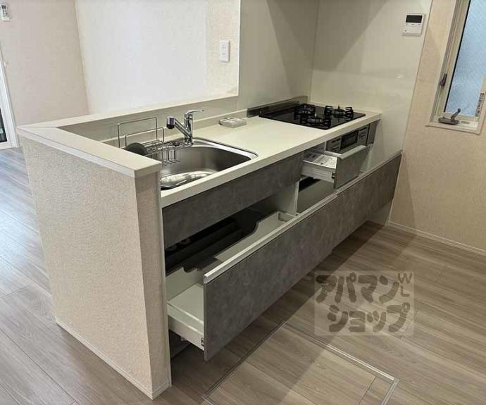 【GRAMM桂北滝川 B棟】間取