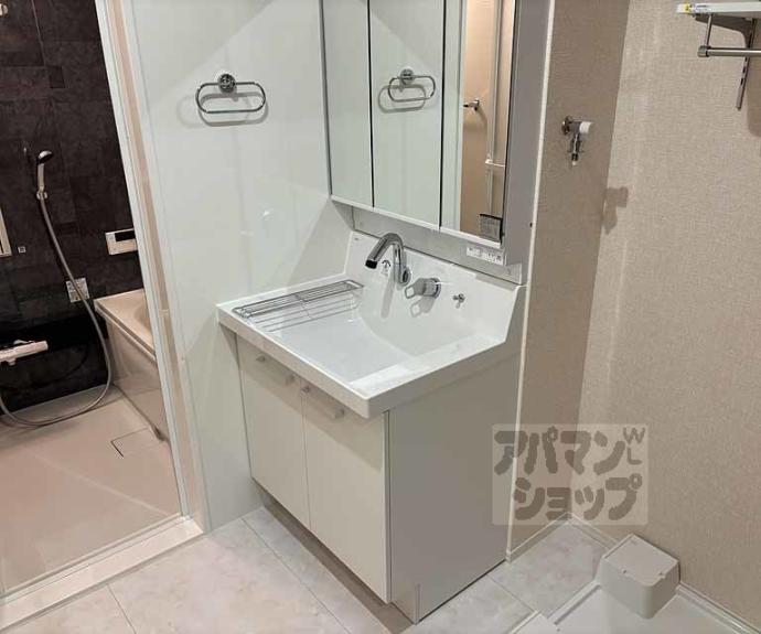 【GRAMM桂北滝川 B棟】間取