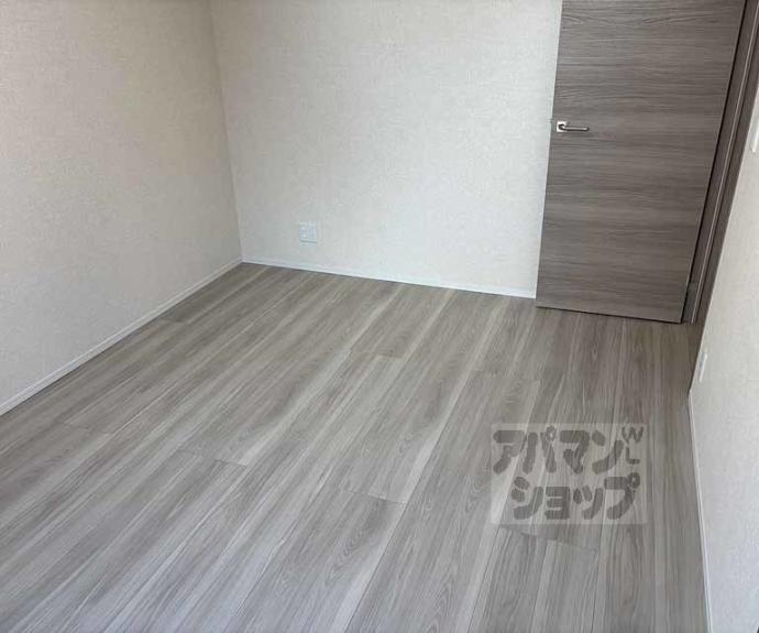 【GRAMM桂北滝川 B棟】間取