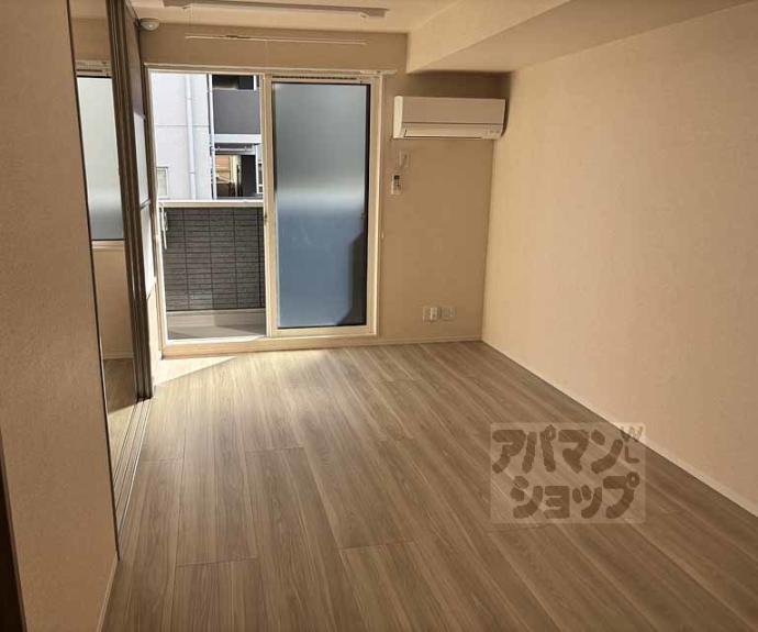 【GRAMM桂北滝川 B棟】間取