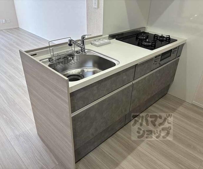 【GRAMM桂北滝川 B棟】間取