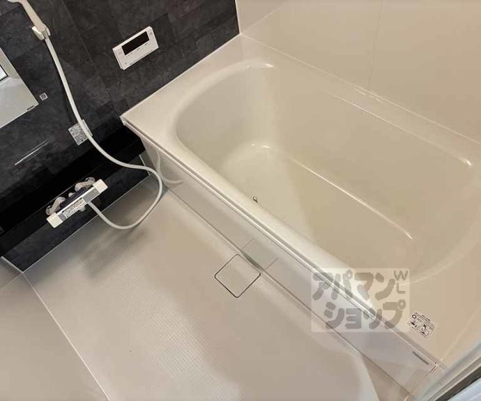 【GRAMM桂北滝川 B棟】間取