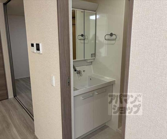 【GRAMM桂北滝川 B棟】間取