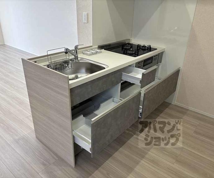 【GRAMM桂北滝川 B棟】間取