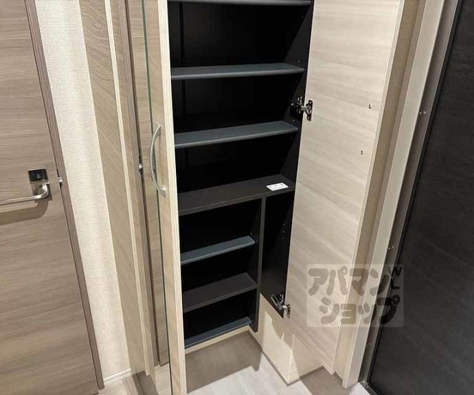 【GRAMM桂北滝川 B棟】間取