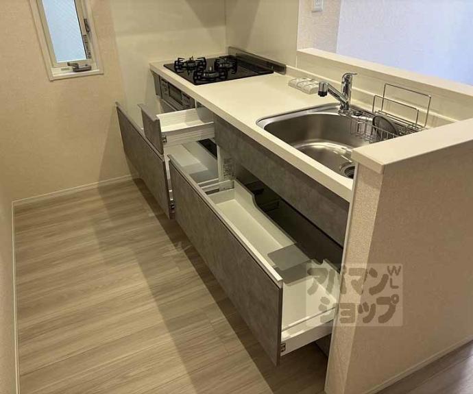 【GRAMM桂北滝川 B棟】間取