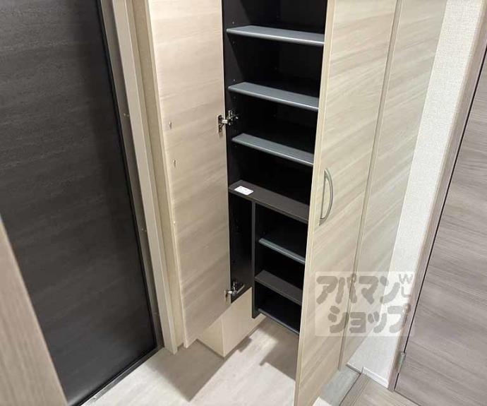 【GRAMM桂北滝川 B棟】間取