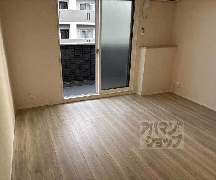 【GRAMM桂北滝川 B棟】間取