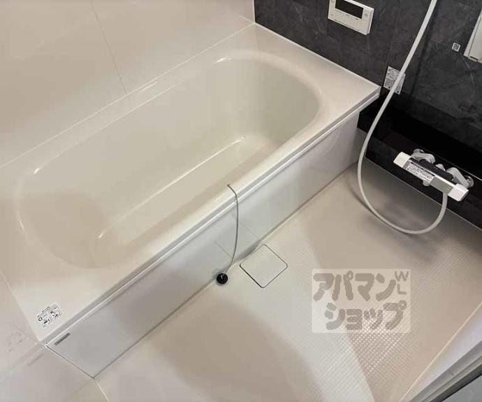 【GRAMM桂北滝川 B棟】間取