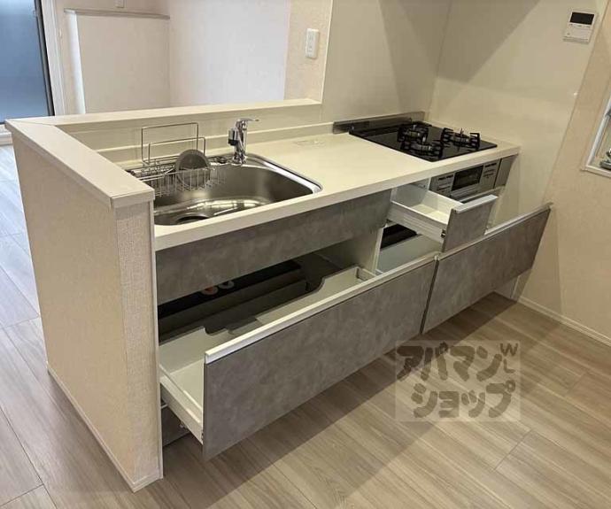 【GRAMM桂北滝川 B棟】間取