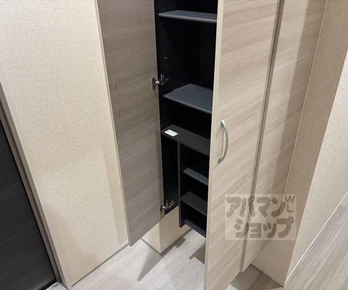 【GRAMM桂北滝川 B棟】間取