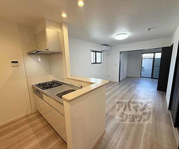 【BRIGHENCE御陵南WEST】間取