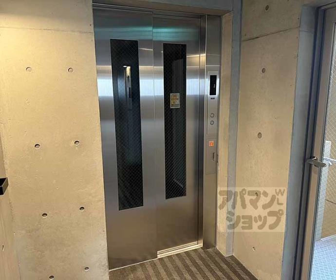 【ＳＩＬＫ　ＨＯＵＳＥとなみ　３号館】間取